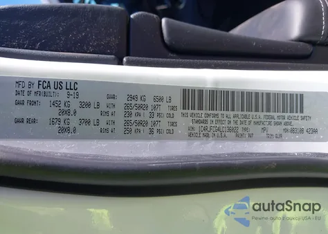 2020 Jeep Grand Cherokee Overland 4X4 from USA, damaged, VIN 1C4RJFCG4LC136022